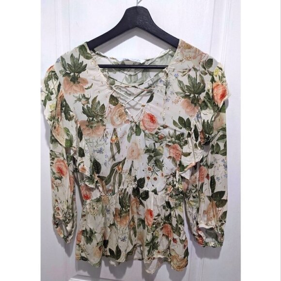 Zara | Ruffled Floral Peplum Top - Picture 3 of 10